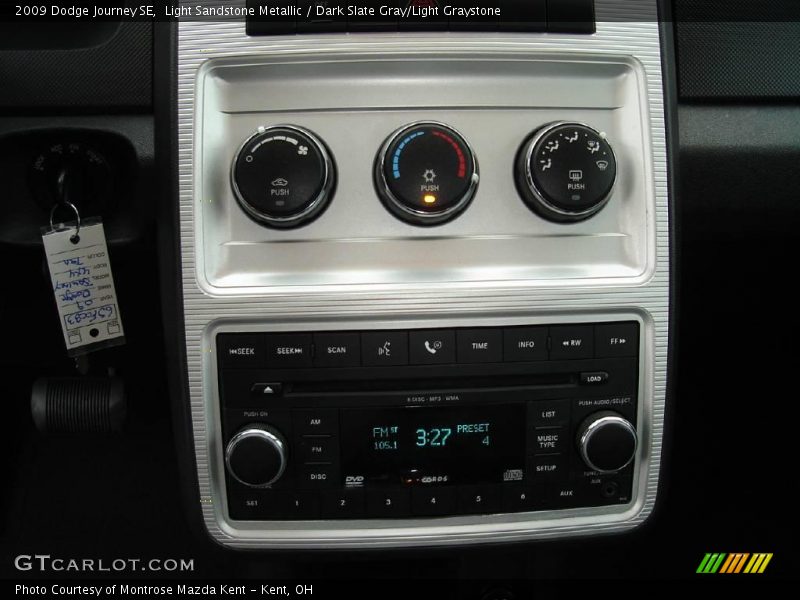 Light Sandstone Metallic / Dark Slate Gray/Light Graystone 2009 Dodge Journey SE