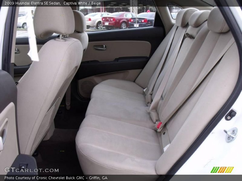 Captiva White / Beige 2009 Hyundai Elantra SE Sedan