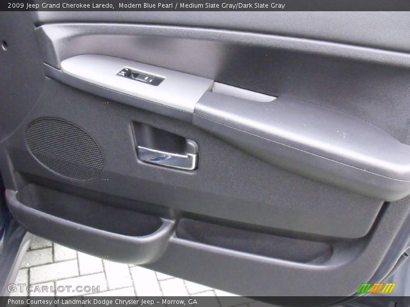 Modern Blue Pearl / Medium Slate Gray/Dark Slate Gray 2009 Jeep Grand Cherokee Laredo