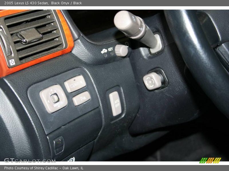 Black Onyx / Black 2005 Lexus LS 430 Sedan