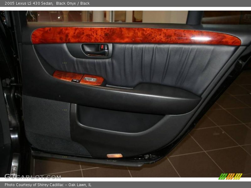 Black Onyx / Black 2005 Lexus LS 430 Sedan
