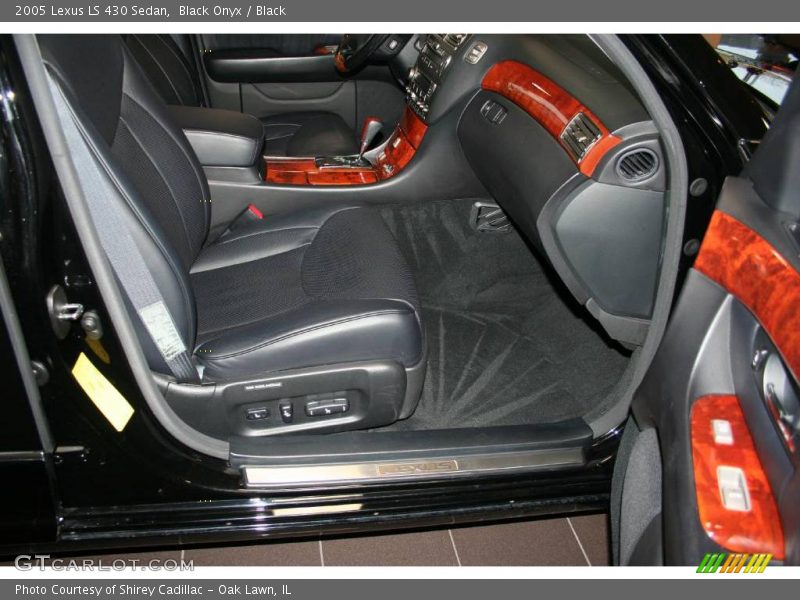 Black Onyx / Black 2005 Lexus LS 430 Sedan