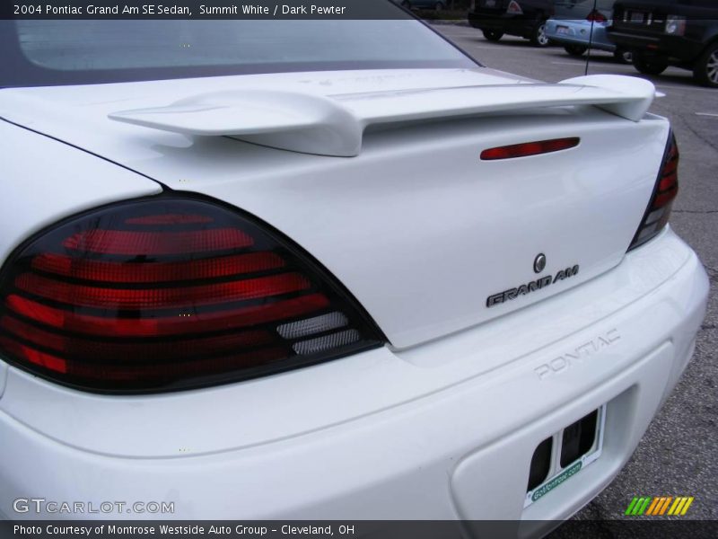 Summit White / Dark Pewter 2004 Pontiac Grand Am SE Sedan