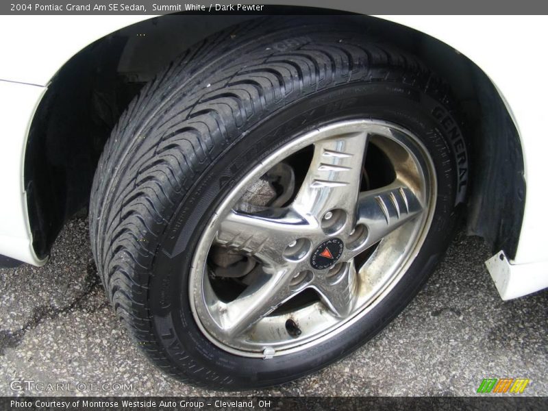 Summit White / Dark Pewter 2004 Pontiac Grand Am SE Sedan