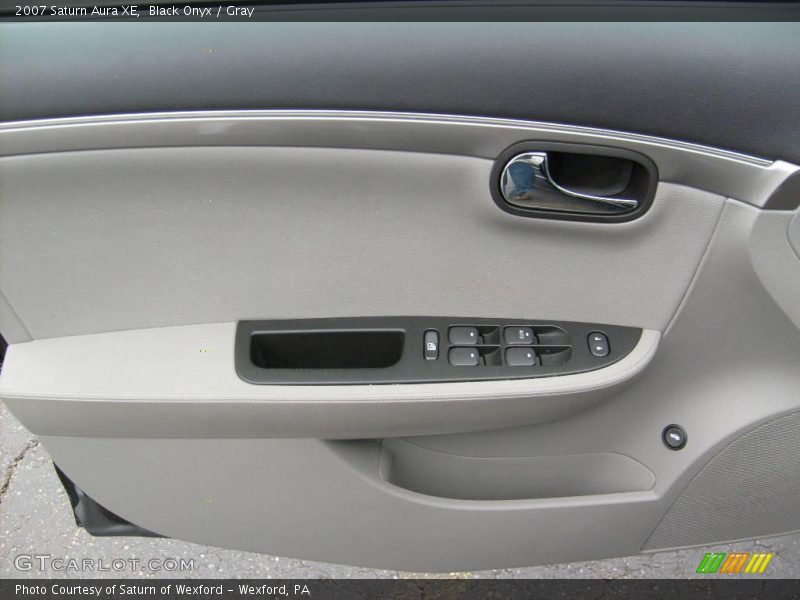 Black Onyx / Gray 2007 Saturn Aura XE