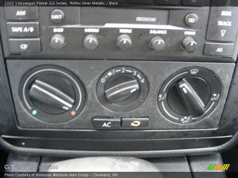 Reflex Silver Metallic / Black 2003 Volkswagen Passat GLS Sedan