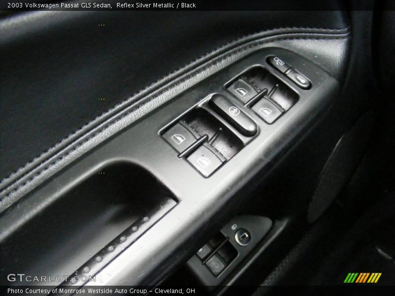 Reflex Silver Metallic / Black 2003 Volkswagen Passat GLS Sedan