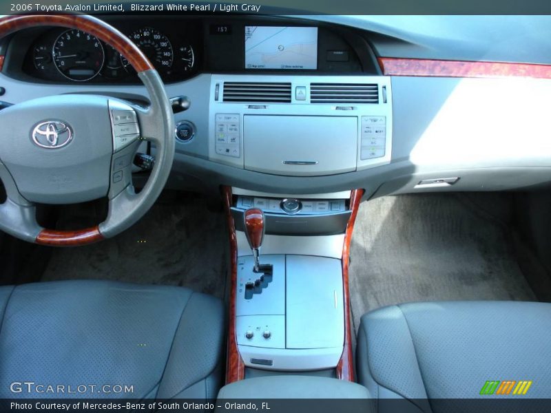 Blizzard White Pearl / Light Gray 2006 Toyota Avalon Limited