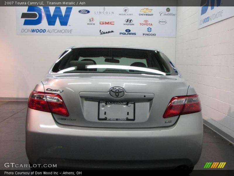Titanium Metallic / Ash 2007 Toyota Camry LE