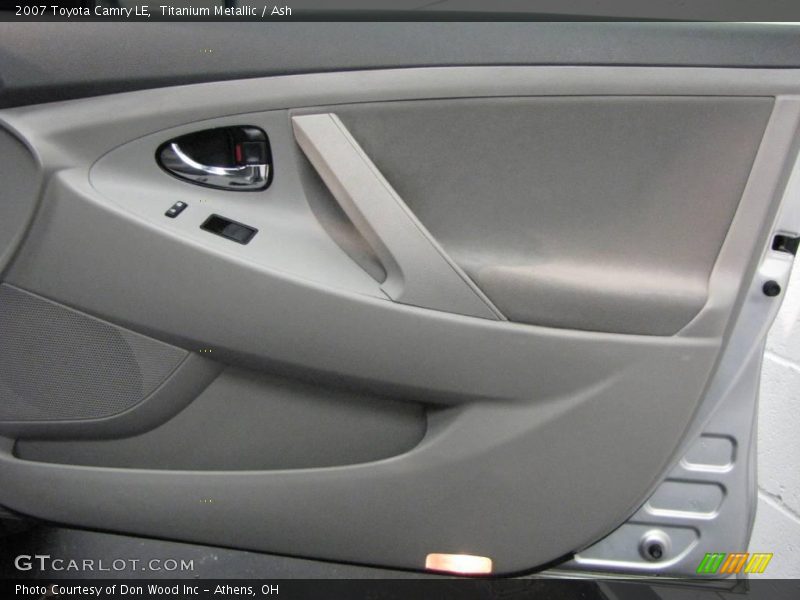 Titanium Metallic / Ash 2007 Toyota Camry LE