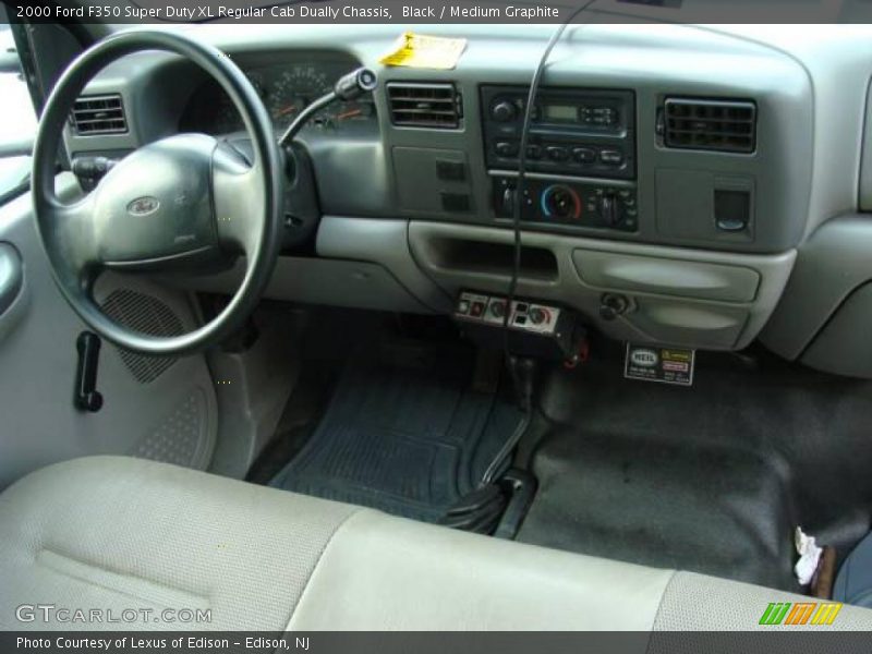 Black / Medium Graphite 2000 Ford F350 Super Duty XL Regular Cab Dually Chassis