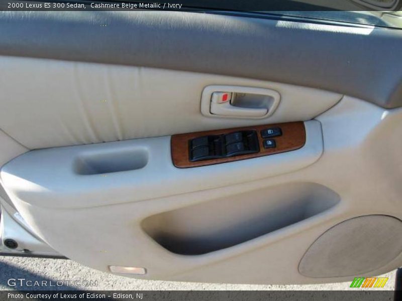 Cashmere Beige Metallic / Ivory 2000 Lexus ES 300 Sedan