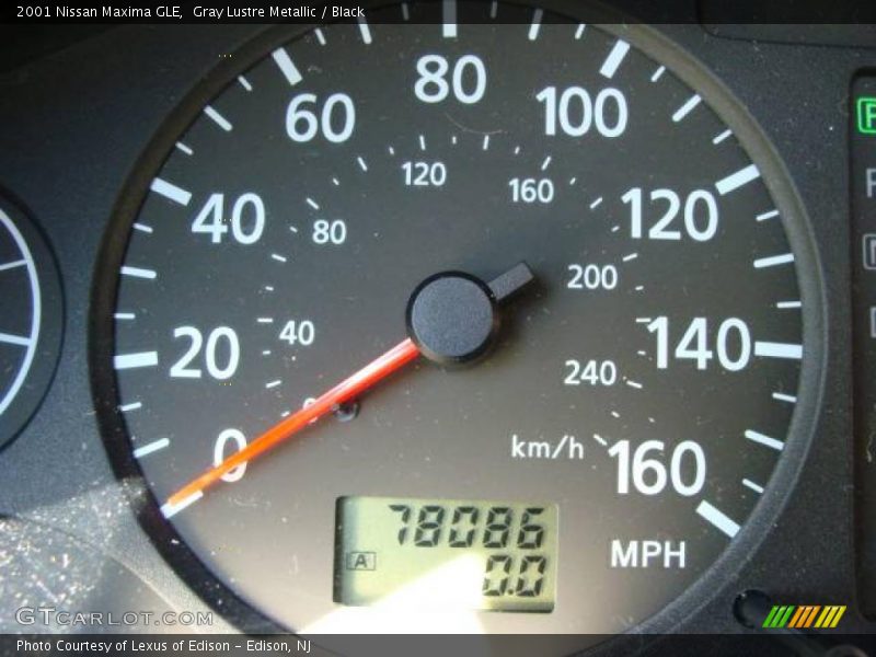 Gray Lustre Metallic / Black 2001 Nissan Maxima GLE