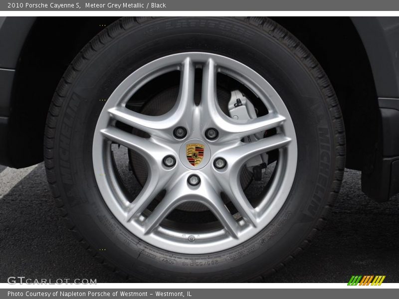 Meteor Grey Metallic / Black 2010 Porsche Cayenne S