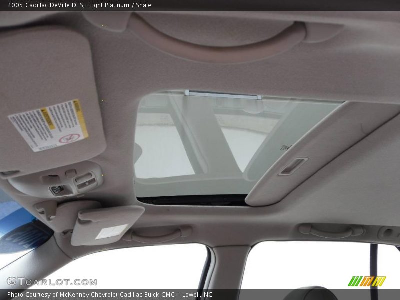 Light Platinum / Shale 2005 Cadillac DeVille DTS