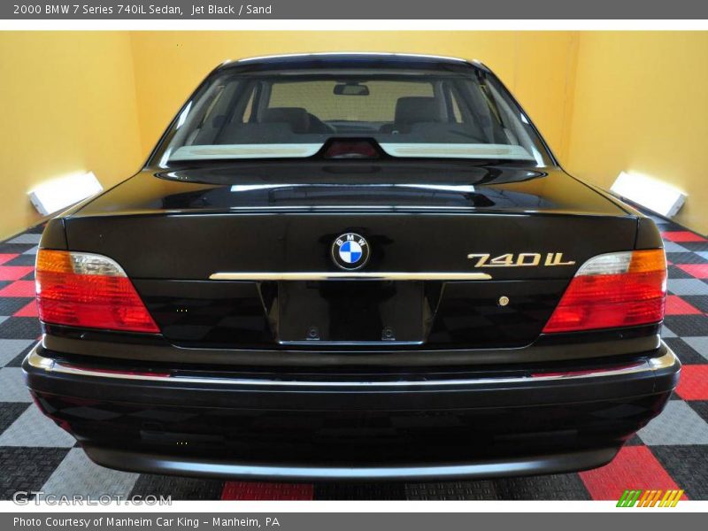 Jet Black / Sand 2000 BMW 7 Series 740iL Sedan