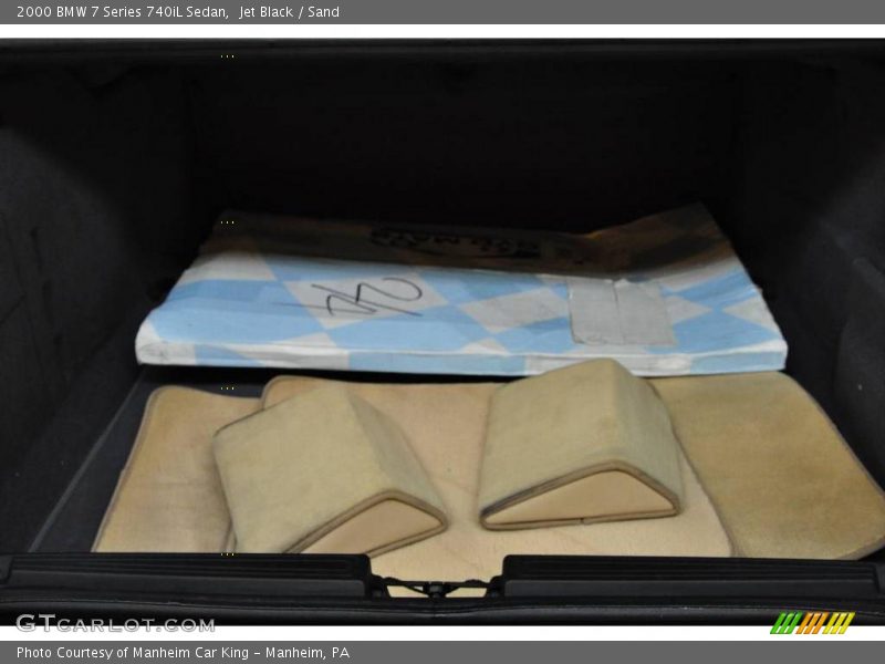 Jet Black / Sand 2000 BMW 7 Series 740iL Sedan