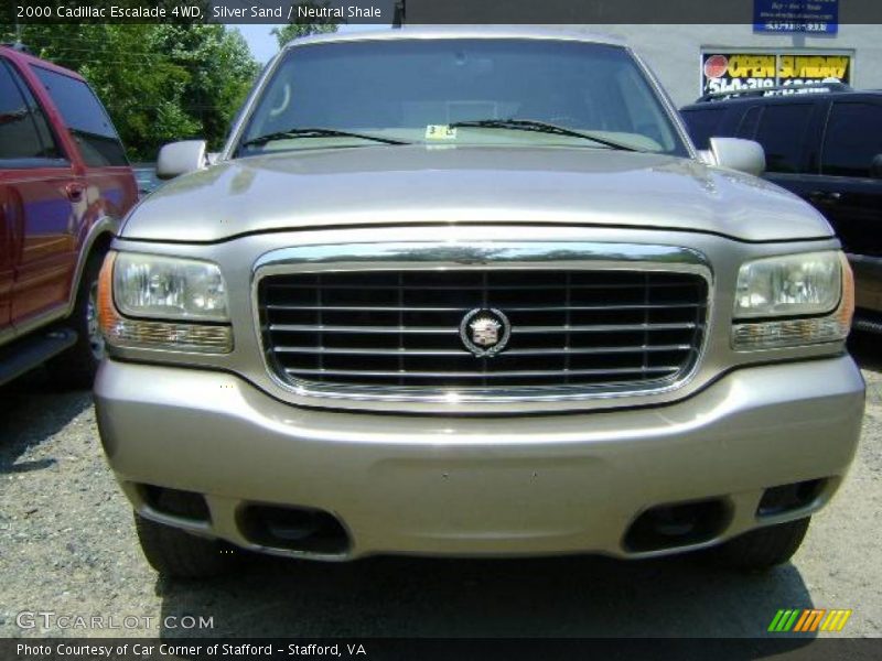 Silver Sand / Neutral Shale 2000 Cadillac Escalade 4WD