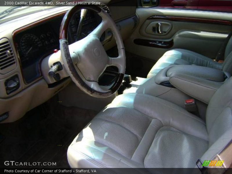 Silver Sand / Neutral Shale 2000 Cadillac Escalade 4WD