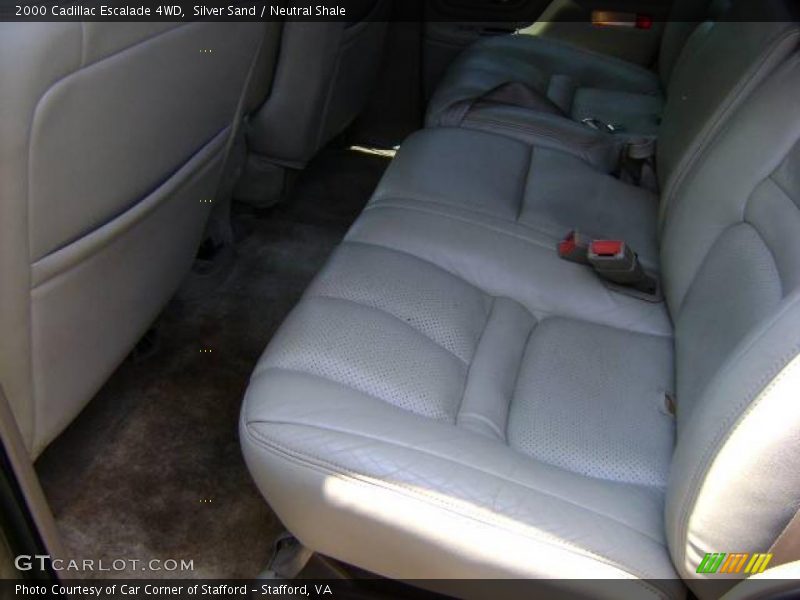 Silver Sand / Neutral Shale 2000 Cadillac Escalade 4WD