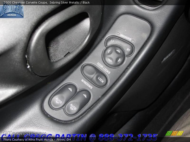 Sebring Silver Metallic / Black 2000 Chevrolet Corvette Coupe
