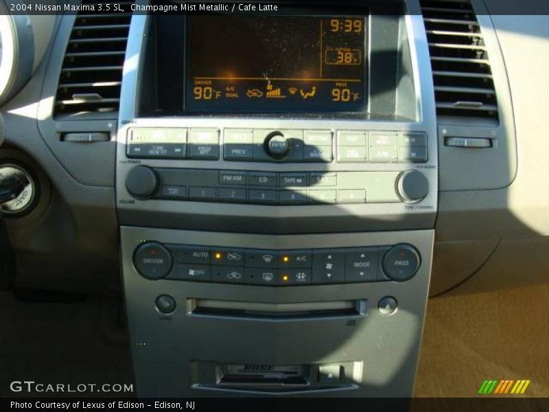 Champagne Mist Metallic / Cafe Latte 2004 Nissan Maxima 3.5 SL