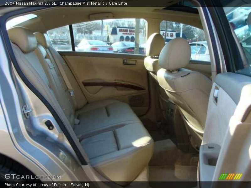 Champagne Mist Metallic / Cafe Latte 2004 Nissan Maxima 3.5 SL