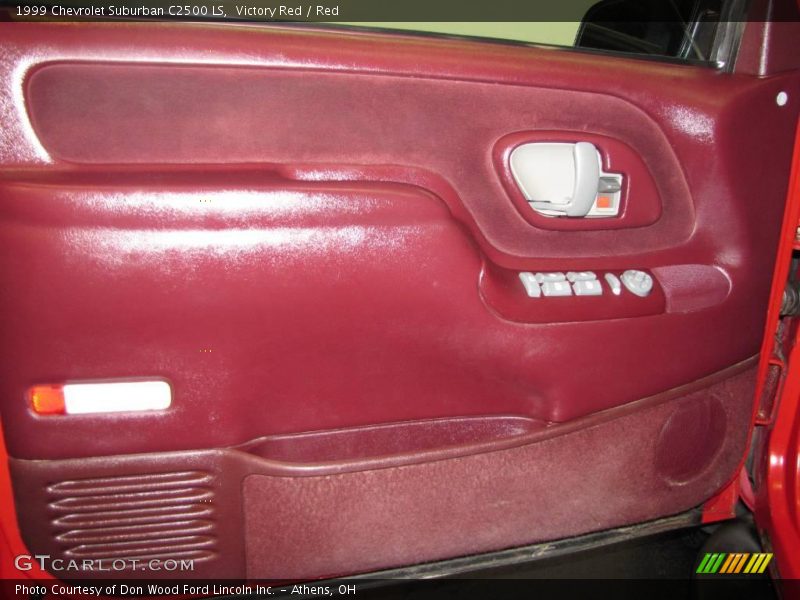 Victory Red / Red 1999 Chevrolet Suburban C2500 LS