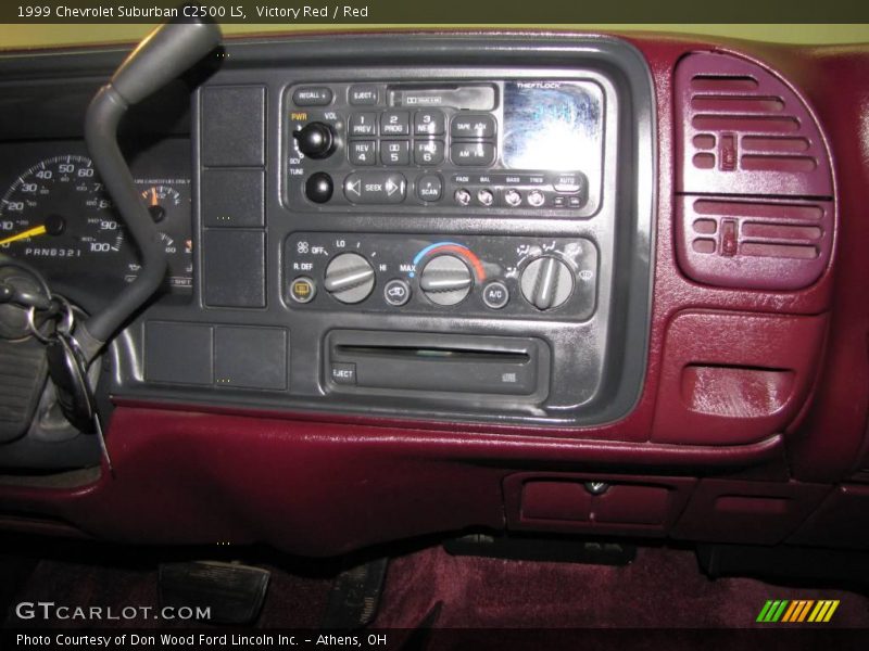 Victory Red / Red 1999 Chevrolet Suburban C2500 LS
