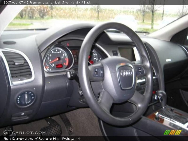 Light Silver Metallic / Black 2007 Audi Q7 4.2 Premium quattro