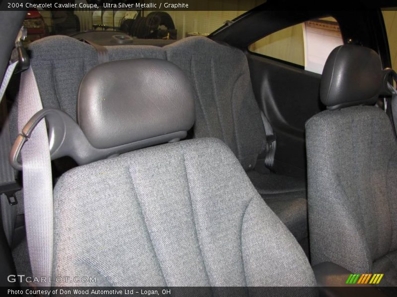 Ultra Silver Metallic / Graphite 2004 Chevrolet Cavalier Coupe