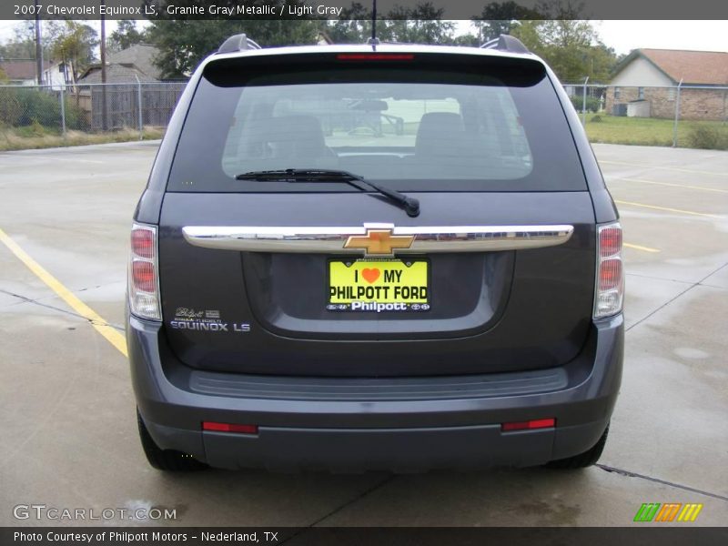 Granite Gray Metallic / Light Gray 2007 Chevrolet Equinox LS