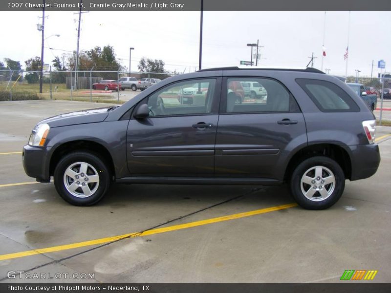 Granite Gray Metallic / Light Gray 2007 Chevrolet Equinox LS