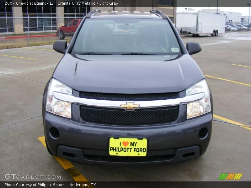 Granite Gray Metallic / Light Gray 2007 Chevrolet Equinox LS