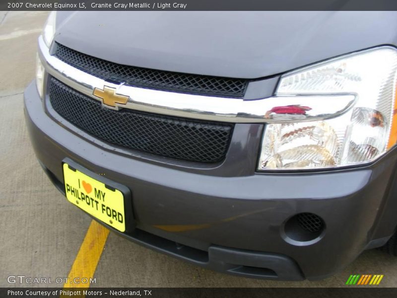 Granite Gray Metallic / Light Gray 2007 Chevrolet Equinox LS