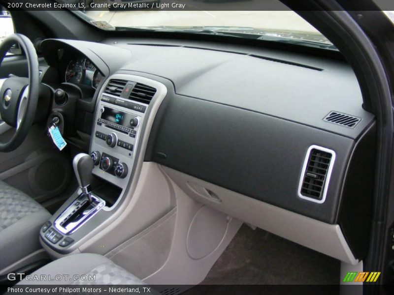 Granite Gray Metallic / Light Gray 2007 Chevrolet Equinox LS