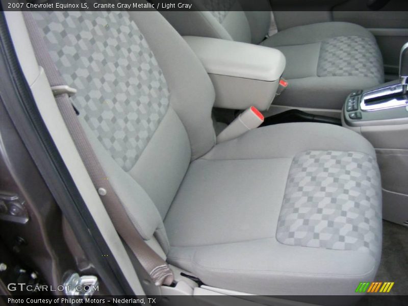 Granite Gray Metallic / Light Gray 2007 Chevrolet Equinox LS