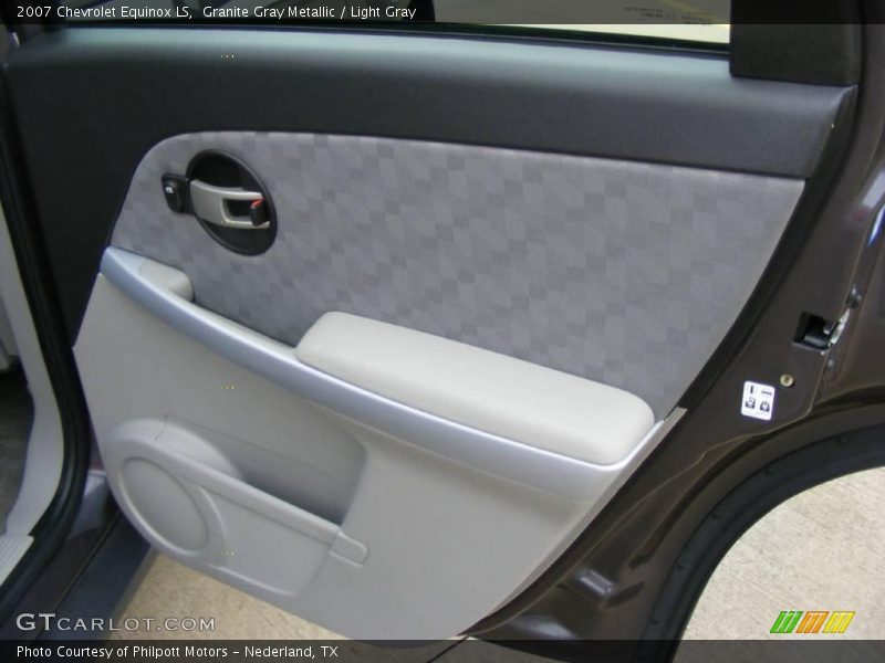 Granite Gray Metallic / Light Gray 2007 Chevrolet Equinox LS