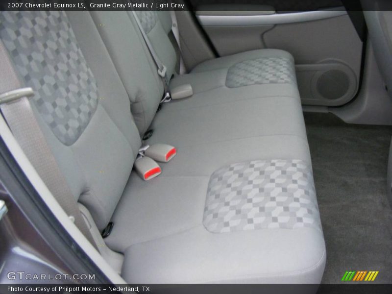 Granite Gray Metallic / Light Gray 2007 Chevrolet Equinox LS