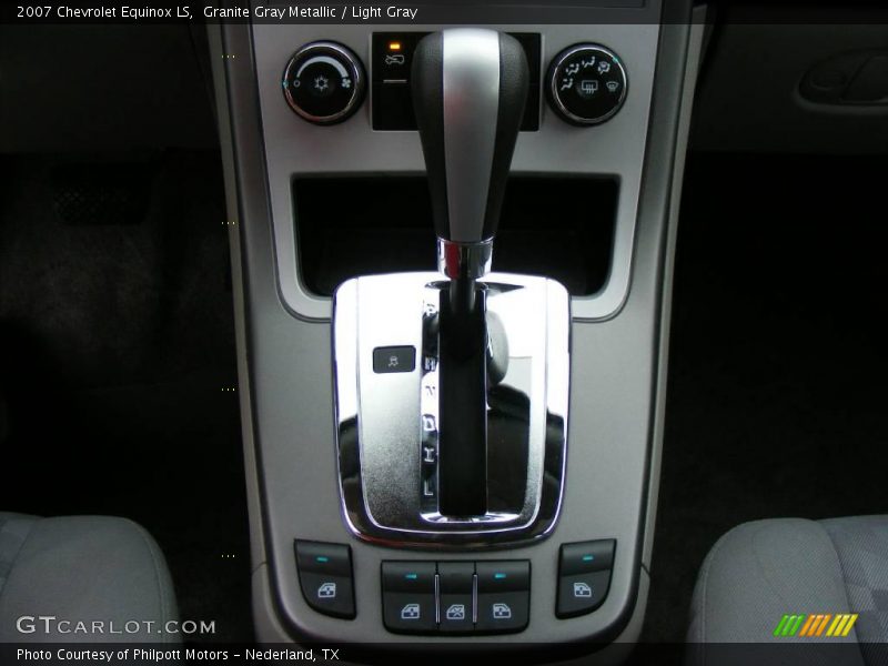 Granite Gray Metallic / Light Gray 2007 Chevrolet Equinox LS