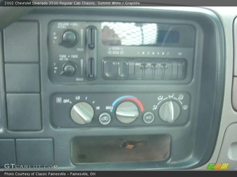 Summit White / Graphite 2002 Chevrolet Silverado 3500 Regular Cab Chassis