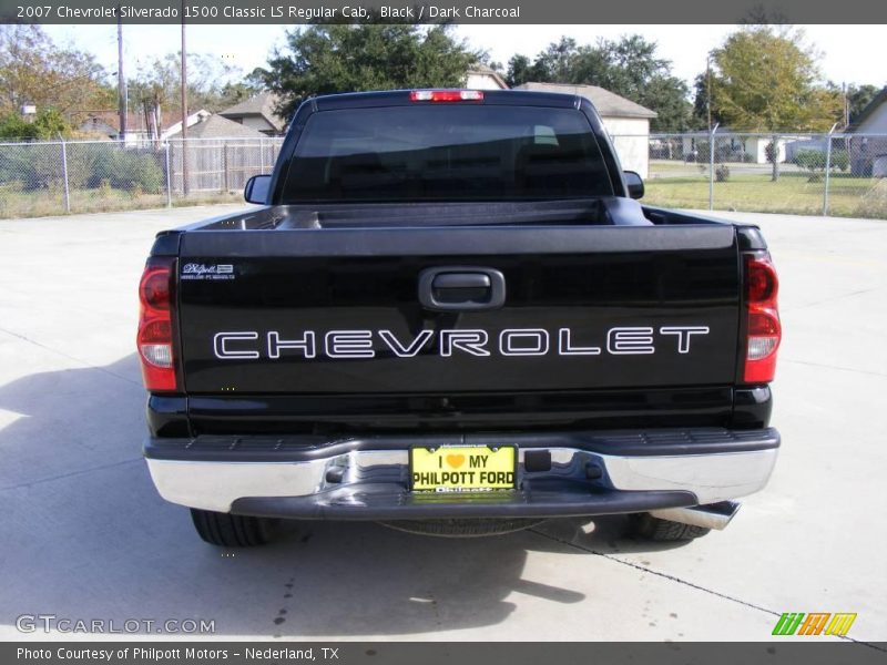 Black / Dark Charcoal 2007 Chevrolet Silverado 1500 Classic LS Regular Cab