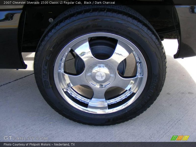 Black / Dark Charcoal 2007 Chevrolet Silverado 1500 Classic LS Regular Cab