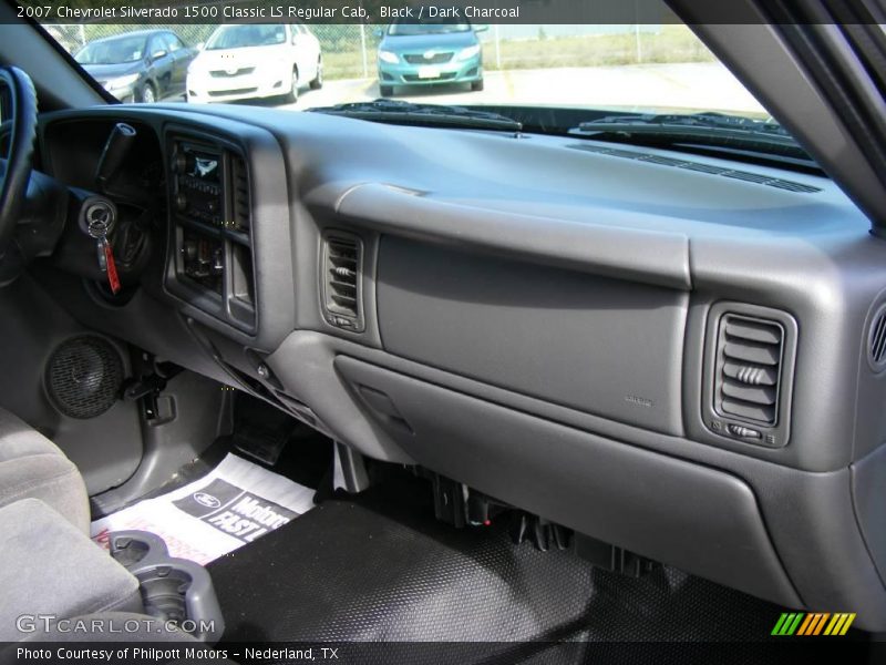 Black / Dark Charcoal 2007 Chevrolet Silverado 1500 Classic LS Regular Cab
