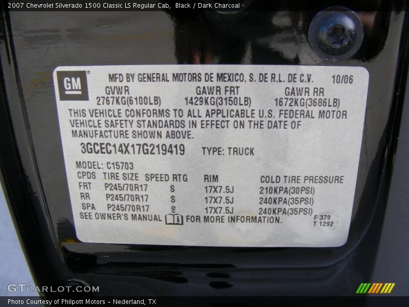 Black / Dark Charcoal 2007 Chevrolet Silverado 1500 Classic LS Regular Cab