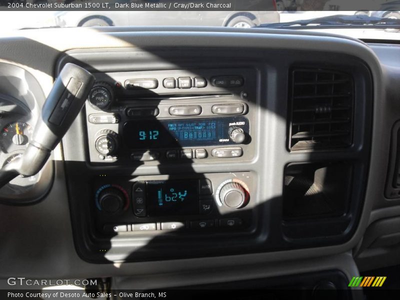 Dark Blue Metallic / Gray/Dark Charcoal 2004 Chevrolet Suburban 1500 LT