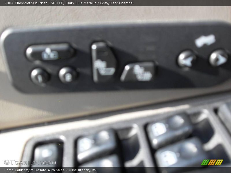 Dark Blue Metallic / Gray/Dark Charcoal 2004 Chevrolet Suburban 1500 LT