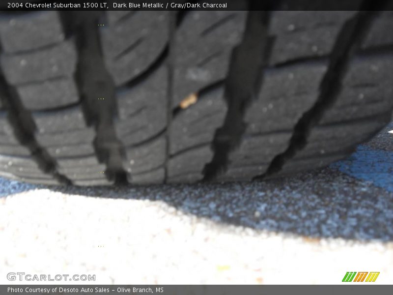 Dark Blue Metallic / Gray/Dark Charcoal 2004 Chevrolet Suburban 1500 LT