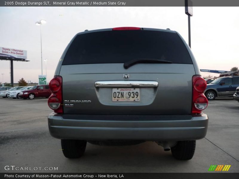 Mineral Gray Metallic / Medium Slate Gray 2005 Dodge Durango SLT