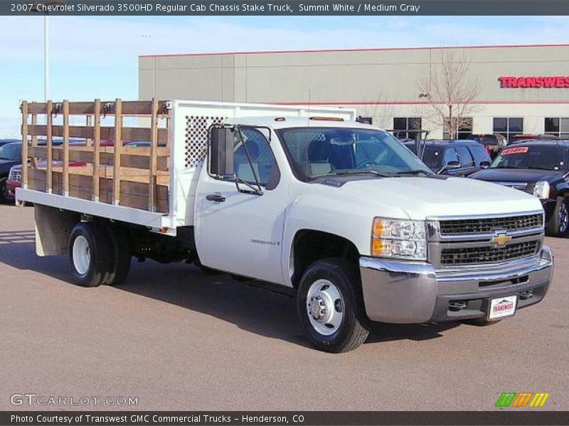 Summit White / Medium Gray 2007 Chevrolet Silverado 3500HD Regular Cab Chassis Stake Truck